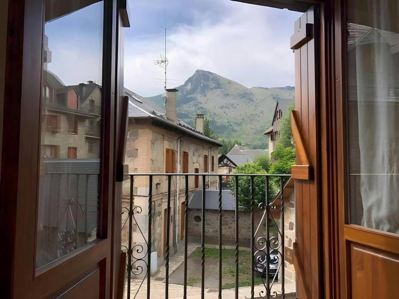 Casa Sendacomodidad Y Descanso Sallent de Gállego Exteriör bild